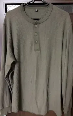 UNIQLO ワッフルヘンリーネックTシャツ 長袖