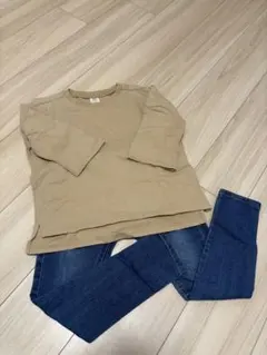 ベージュTシャツとデニムパンツセット 120cm デビロック