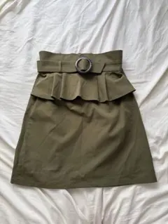 CECIL McBEE カーキ ミニスカート ベルト付きのサムネイル