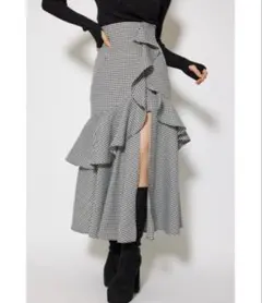 rienda フリルスリットハイウエストスコートショートパンツ