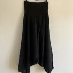 ブラックサルエルパンツ