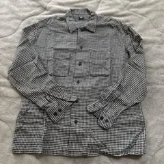 《ユニクロ》チェックシャツ　M カジュアル　ギンガムチェック　黒