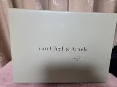 Van Cleef & Arpels ギフトボックス グリーン