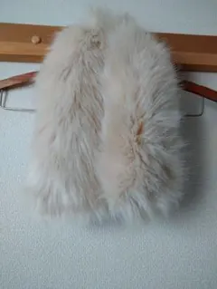 オフホワイト ファーマフラー