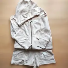 Nike フード付きジャケットとショートパンツセット XS ベージュ