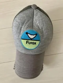 キャップ　グレー