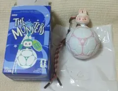 新品❣️POPMART FIFAコラボTHE MONSTERぬいぐるみペンダント - メルカリ