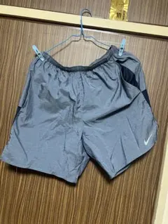 Nike ショートパンツ　ランニングパンツ　Lサイズ