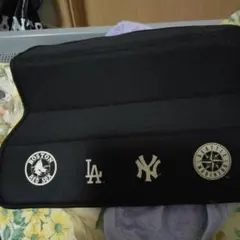 MLB チームロゴ入り ブラックマット