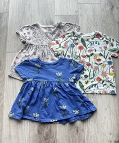next 104cm子供用花柄Tシャツ3点セット　洗濯乾燥可