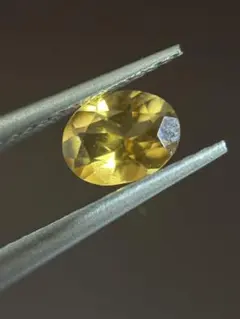 高発色！イエローシトリン オーバル 0.275ct 3.8×5