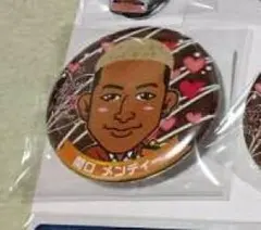 メンディー缶バッチ