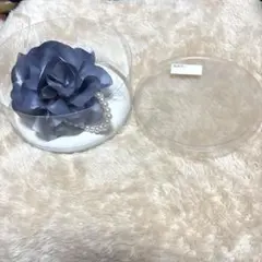 グレー花型ブローチ パール付き