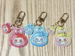 ラブブ アクリルキーホルダー