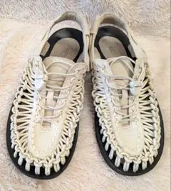 【限定モデル】KEEN UNEEK EVO ホワイト サンダル24.5cm 限定モデル】KEEN UNEEK EVO ホワイト サンダル24.5cm - メルカリ