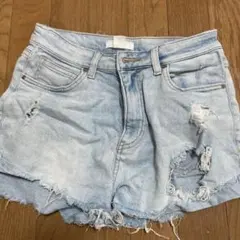 ダメージ加工 ライトブルー ショートパンツ