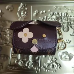 LOUIS VUITTON モノグラム イヤホンケースのサムネイル