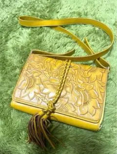 廃盤希少　グレースコンチネンタル　カービングトライブス　ショルダーバッグ　黄色