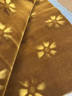 (ちさん専用)コスモスゴールド　100✖️65