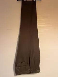 ユニバーサルランゲージ　ベルトレススラックス