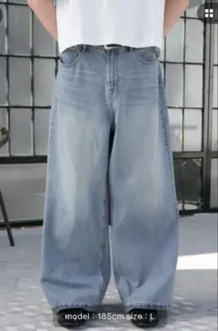 ワイドバニーデニムパンツ　ライトブルー　Regen Glanz XS