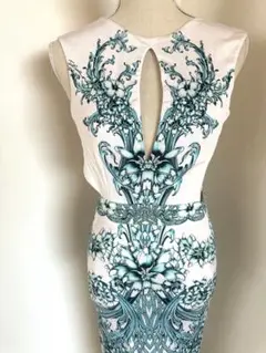 JUSTcavalli ジャストカヴァリ ワンピース 新品タグ付! 2025年最新】Just Cavalliの人気アイテム - メルカリ