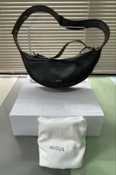 NEOUS ネオアスレザー ショルダーバッグ ドゥーズィエムクラス　美品 NEOUS/ネウス】 SATIN SHOULDER BAG（ショルダーバッグ）｜MUSE de