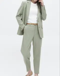 セットアップスーツ