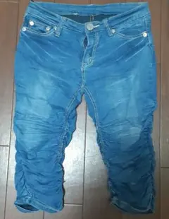 青 デニムパンツ