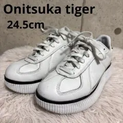 オニツカタイガー　デレシティ　ホワイト/ブラック24.5cm