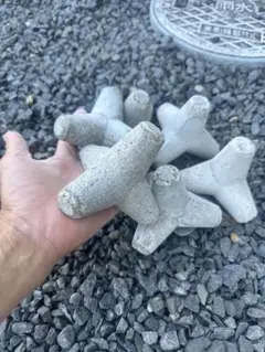 ミニ消波ブロック　S ⇔M