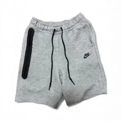 NIKE スウェットショートパンツ グレー　NIKEテックフリース