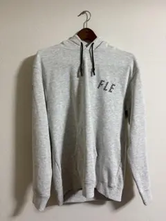 FLE フード付きグレー パーカー