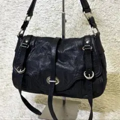 miu miu archive leather shoulder bagのサムネイル