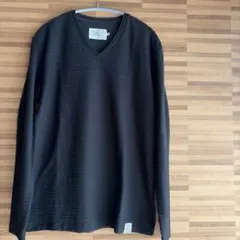 AZUL ブラック Vネック 長袖カットソー Ｍ