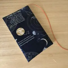 ハンドメイド　ブックカバー　新書版　青　宇宙