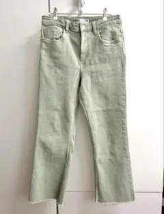 ZARA フレア デニム パンツ ライトグリーン 薄緑 ストレッチ40 Lのサムネイル