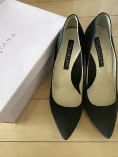 タラントン　ダイアナ　パンプス