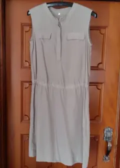 美品　無印良品　 ノースリーブ ワンピース　ベージュ