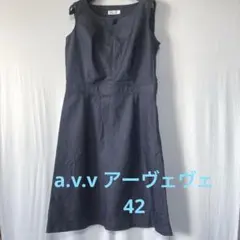 a.v.v アーヴェヴェ デニム風ワンピース 膝丈 インディゴ 42 XL相当のサムネイル