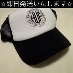 新品未使用 HUFホワイト/ブラック ロゴ メッシュキャップ