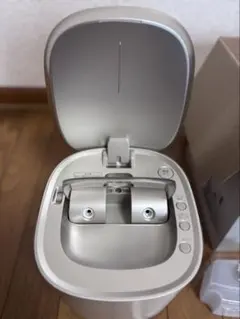 Item thumbnail for item b0af2d71-7a50-4d10-8a83-cc4d6a41fc8f