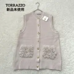 【新品未使用】TORRAZZO トラッゾドンナ　ニット　ファー　ベスト　金ボタン