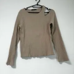 【Kastane】リブカットショルダートップス ベージュのサムネイル
