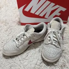限定モデル ナイキ W NIKE DUNK LOW SE SUMMITWHITE - メルカリ