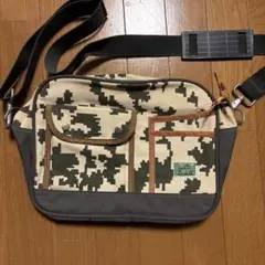 ［3/20まで］STUSSY 迷彩柄 ショルダーバッグ