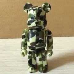 A BATHING APE×BE@RBRICK エイプ　ベアブリック