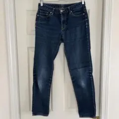 GU ジーンズ　ストレッチ素材