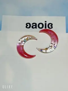 三日月型レジンピアス ゴールド＆ピンク