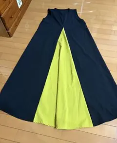 ノースリーブロングワンピース 黒と黄